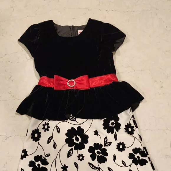 Dresses | Cute Dress Velvet Black Top White Bottom With Black Flowers | Poshmark Dresses | Cute Dress Velvet Black Top White Bottom With Black Flowers | Poshmark